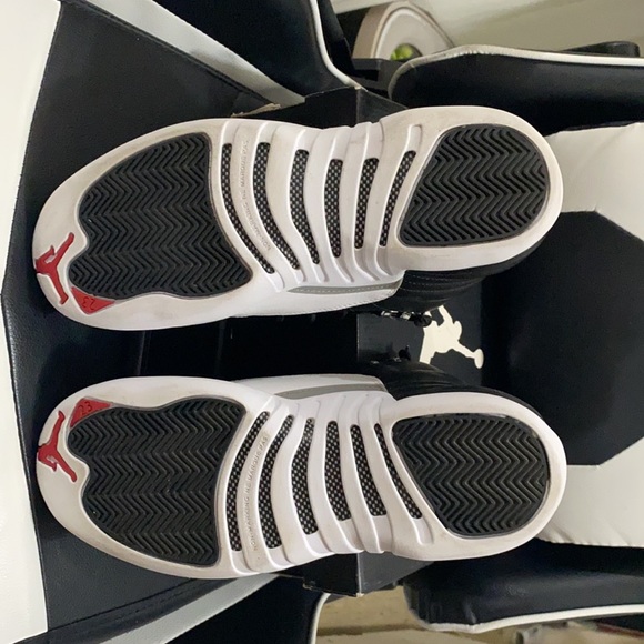 Air Jordan 12 Retro Playoff 2012 - Picture 7 of 11